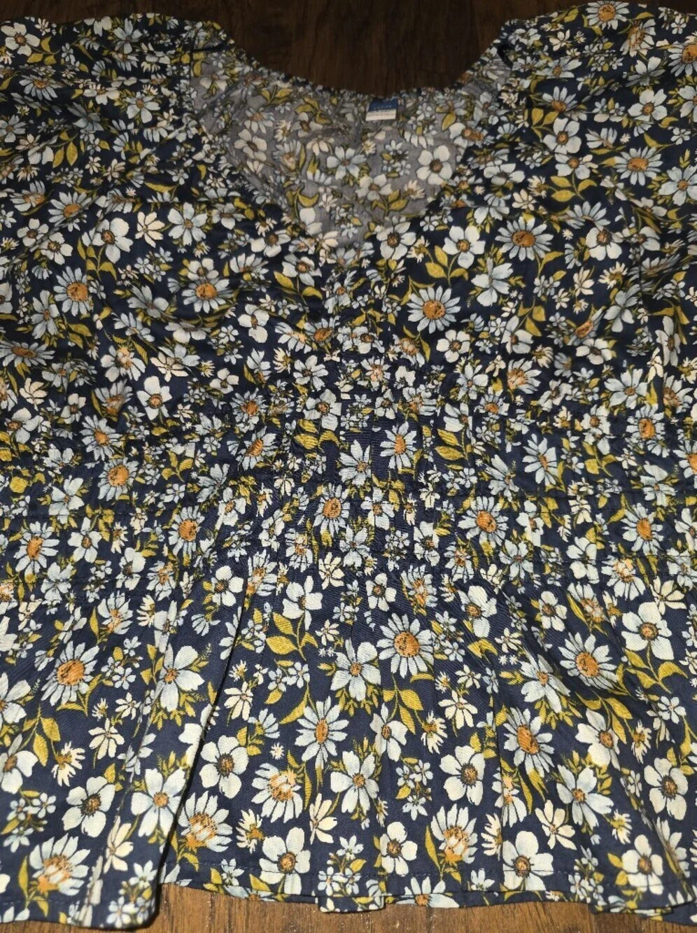 Old Navy Navy Floral V-Neck Smocked Peplum Blouse